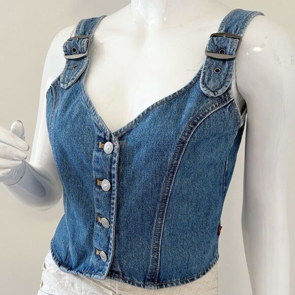 Levi’s Charlie Denim Button Up Crop Top in I’m Never Wrong w Adjustable Straps - Picture 2 of 8